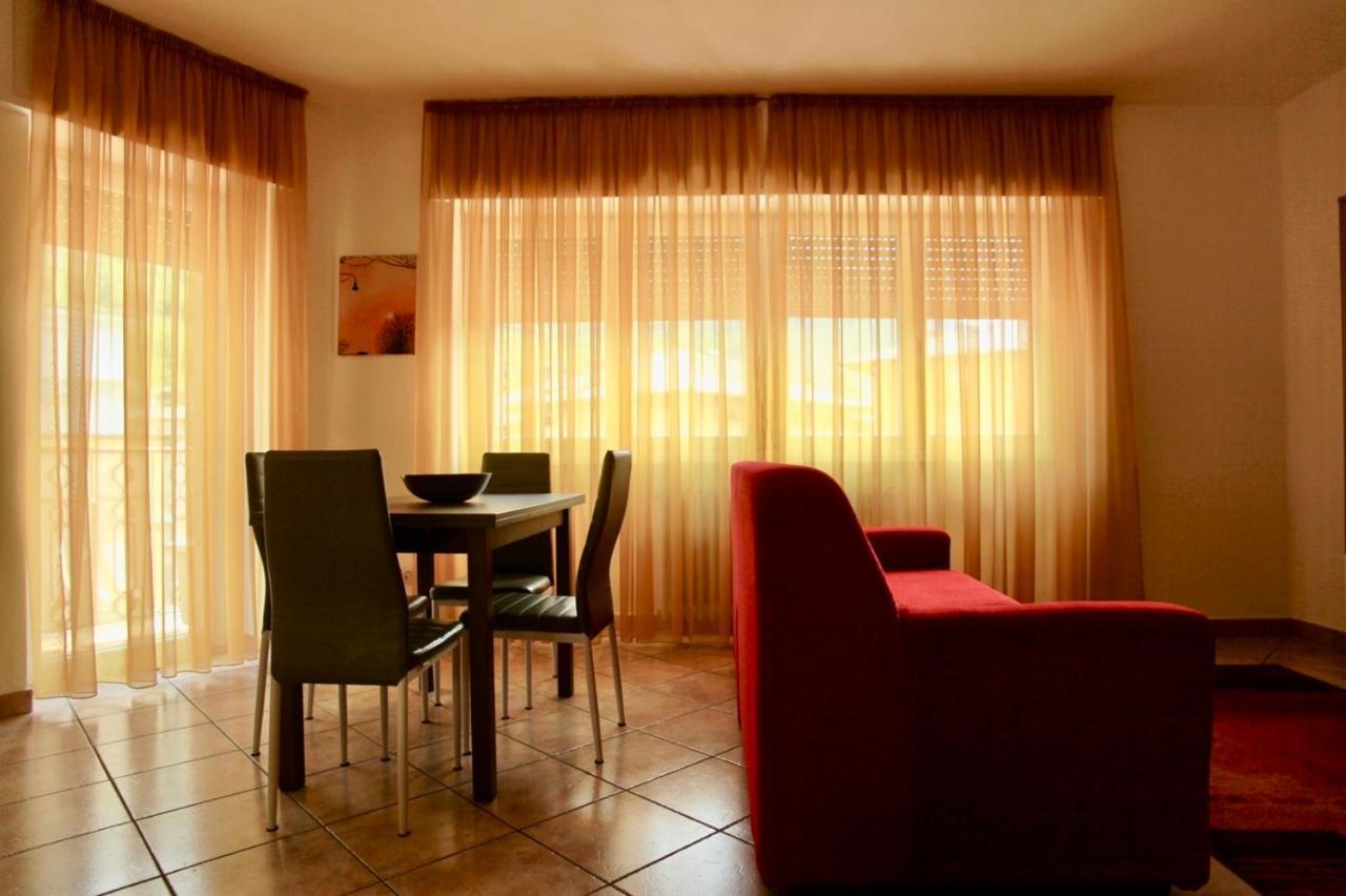 Apartamento La Torre Tirano Exterior foto